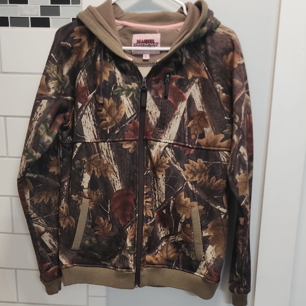 Masters Women's Camouflage Bomber Jacket in Brown & Green